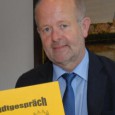 Barrieren abbauen, die Verwaltung transparenter machen und die Scheu vor dem Besuch des Rathauses nehmen. “Der Gang zum Amt ist...