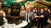 Guter Publikumszuspruch auf der Anholter Kirmes Die Anholter Pfingstkirmes war früher mal ein Publikumsmagnet. Es ist noch nicht so sehr lange her, da war die Isselburger...