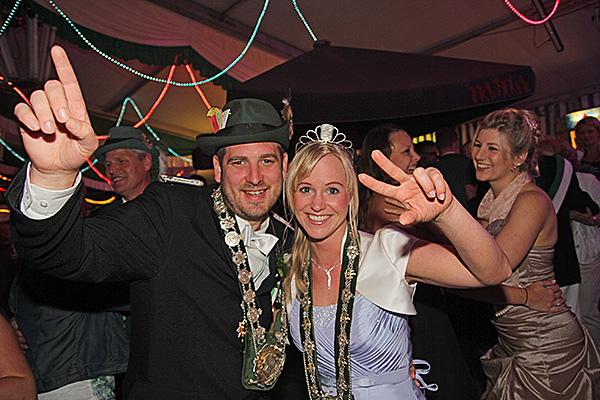 Das Königspaar feierte und ließ sich feiern.