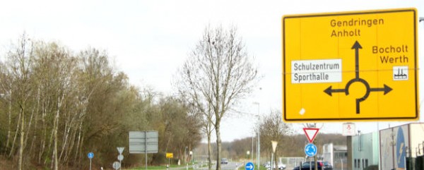 Das Schild kann bleiben, auch wenn sich die Schulform ändert