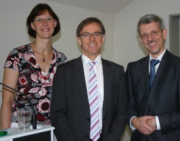 Von links: Logopädin Silvia Hessling, Gastreferent Prof. Dr. Alfons Schnitzler und PD Dr. Michael Haupts