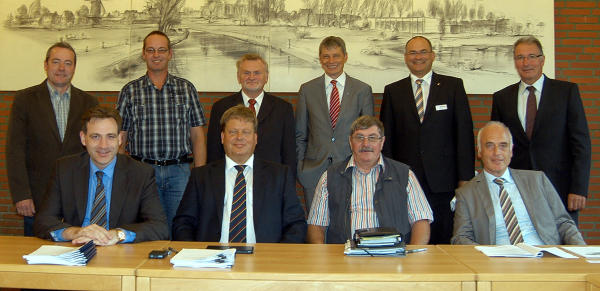 Dr. Stefan Touchard (RWGV), Roland Schweckhorst, Felix Kleideiter und Paul-Bernhard Weiß (untere Reihe v.l.), sowie Dieter Ehringfeld, Gerhard Tenbrock, Klaus-Dieter Spaan, Franz-Josef Heidermann, Holger Zitter und Johanes Hesker (v.l. stehend) Foto: Privat