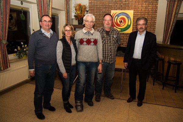 V.l.: Theo Nieland, Sabine Kreyenbrink, Ernst Caninenberg, Andreas Schenk, Michael Menke (Foto: Frithjof Nowakewitz)