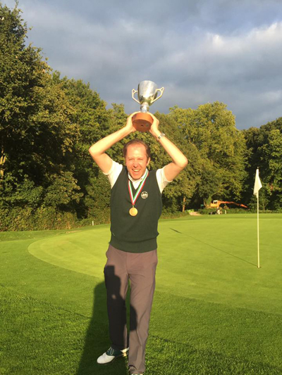 Sebastian Heese ist NRW-Meister in der Offenen Altersklasse (Foto: GC Wasserburg Anholt)