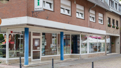 Tourist-Info, Bücherei und Archiv