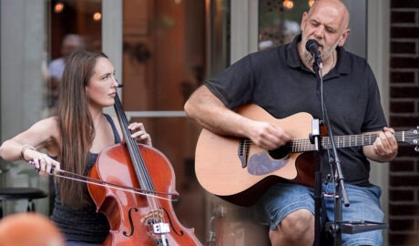 Log Out (© Pascal Dumont