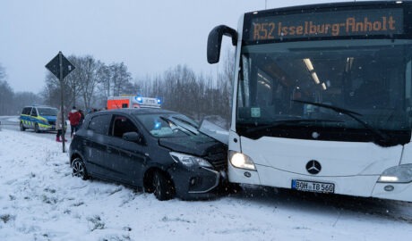 Unfall mit Linienbus