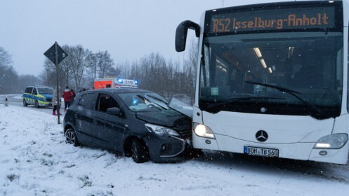 Unfall mit Linienbus