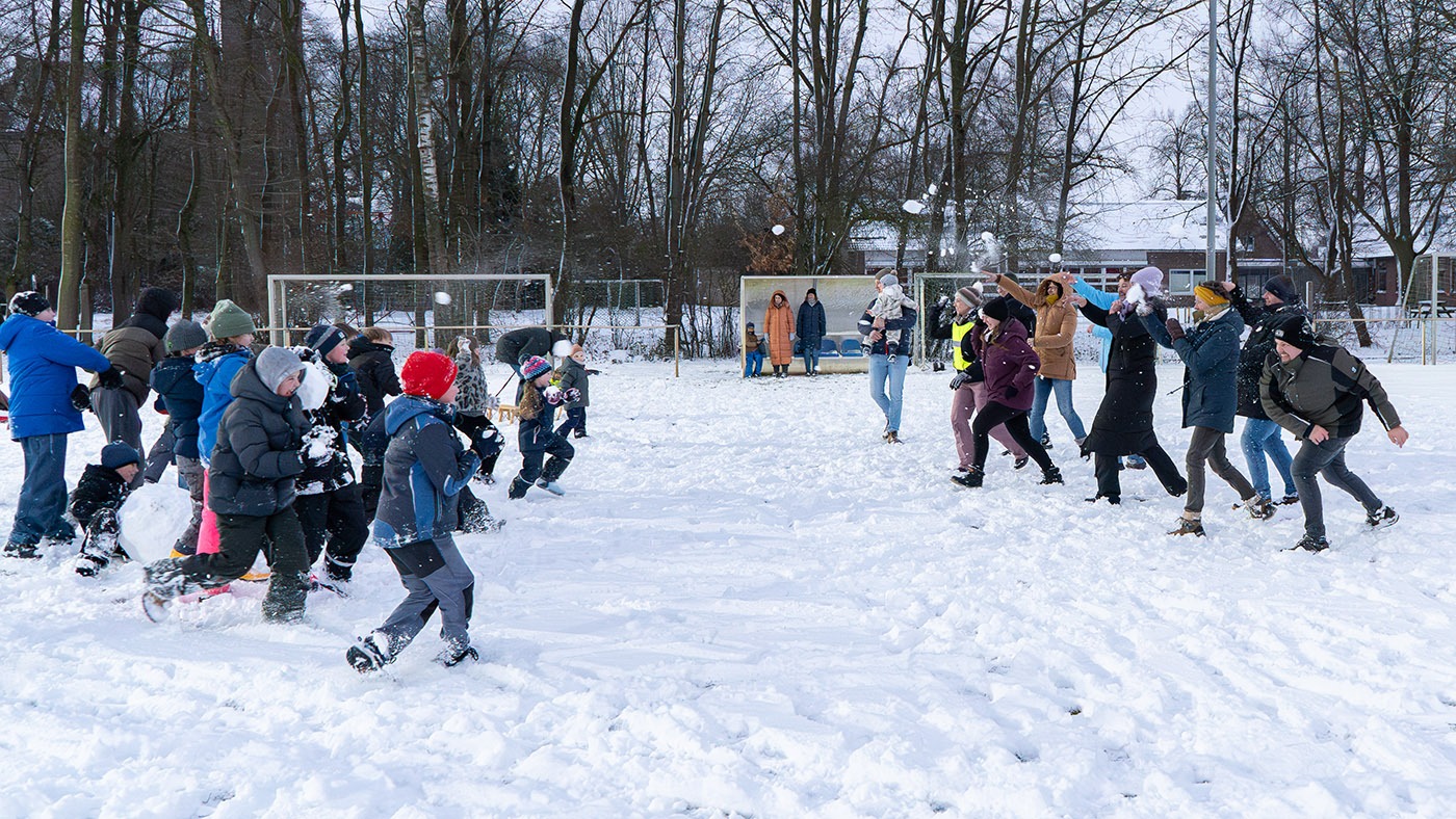 Schneeballschlacht