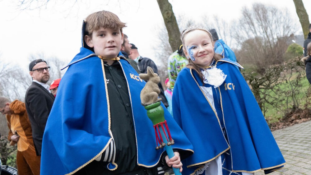 Prinzessin Mia I. und Prinz Jannik I. 