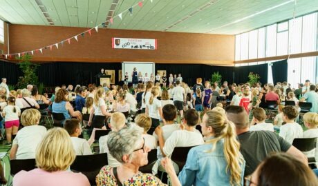 Aufführung der Grundschule