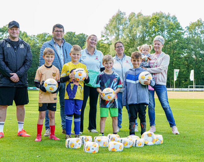 Sportgeräte für Westalia und den VfL